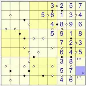 Стандартные правила Судоку Точки - опции 1, 2 и 9 оставляются для трех самых правых квадратов